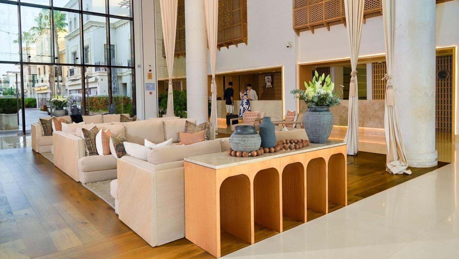 Andalus Al Seef Resort & Spa Абу-Даби Экстерьер фото